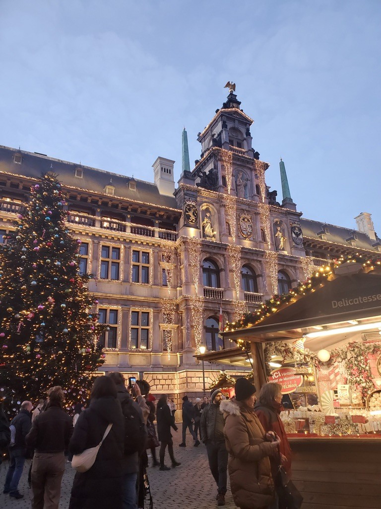 FDDDC1FA-832F-4E32-9BCA-B2C78F2D16C3_1_105_c